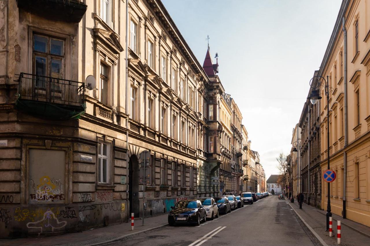 Lilly Apartment Main Train Station Old Town By The Castle Suites Krasków Εξωτερικό φωτογραφία